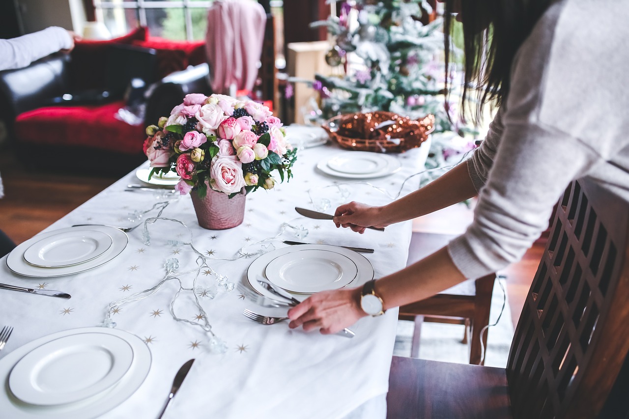 table setting, table, preparing, set, christmas, holidays, woman, girl, beautiful flowers, flowers, dishes, flower wallpaper, nature, set table, interior, decoration, dinner, flower background, meal, xmas